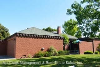 3132 Border Links Dr, Visalia CA  93291-4211 exterior