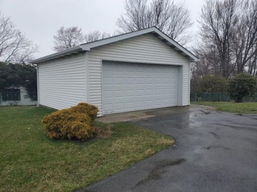 115 Old Perry Hwy, Portersville, PA 16051-1807