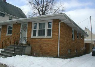 3658 47th Pl, Cleveland, OH 44102-6070