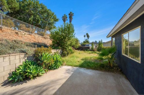 1219 Camillo Way, El Cajon CA  92021-3403 exterior