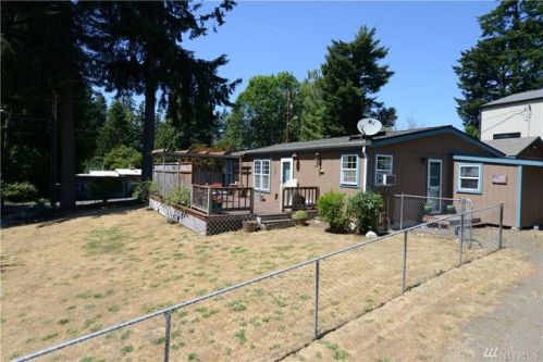 1916 Jackson Dr, Bremerton, WA 98312-2548