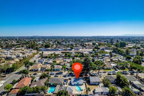 1813 Queensdale St, Compton CA 90221-1930 exterior