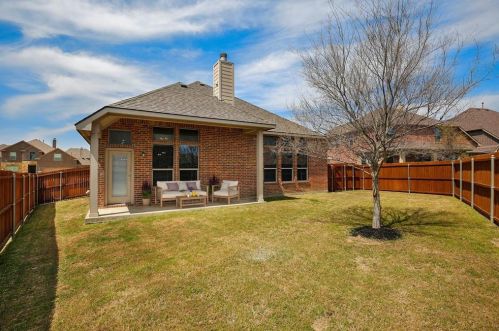 2926 Morning Star Dr, Oak Point TX 75068-7825 exterior