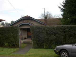 10728 Linden Ave, Seattle, WA 98133-8820