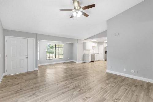 2890 1 Pl, Vero Beach FL 32968-2549 exterior