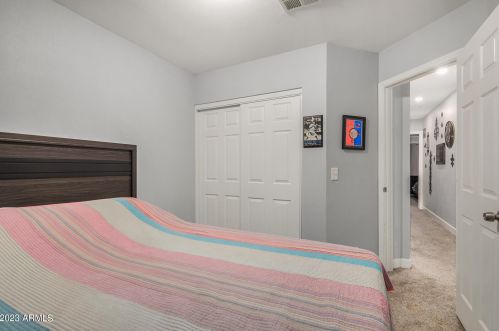 4011 Camino Vivaz, Glendale AZ  85310-5516 exterior