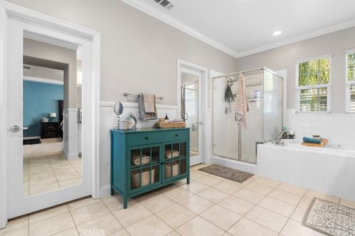 27406 Quincy Ln, Temecula CA  92591-4402 exterior