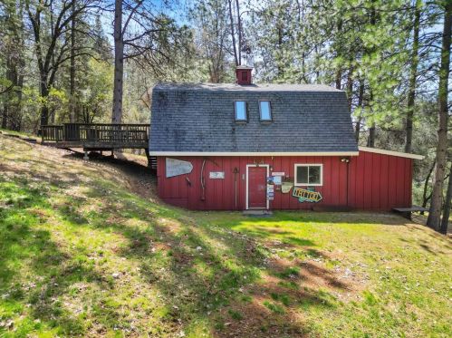 18880 Blackhawk Ct, Grass Valley CA  95949-8324 exterior