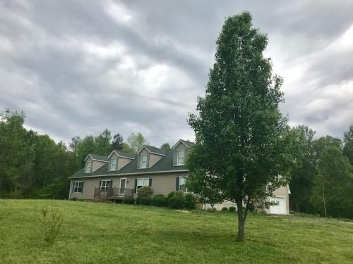 1566 China Hill Rd, Foneswood, VA 22572-2608