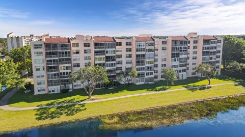 14575 Bonaire Blvd, Delray Beach FL  33446-1700 exterior