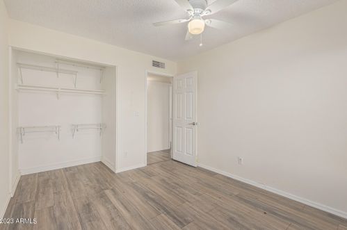 4428 Turquoise Ave, Glendale AZ 85302-1149 exterior