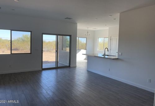 29409 220th Ave, Wittmann, AZ 85361-8655