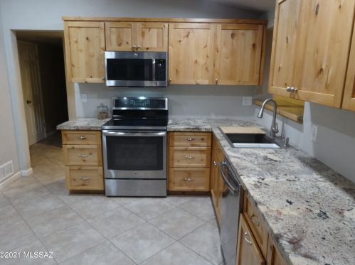 1256 Wheatridge Dr, Tucson, AZ 85704-2432
