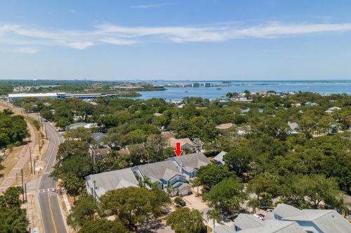 553 Vista Trail Ct, Palm Harbor FL  34683-5260 exterior