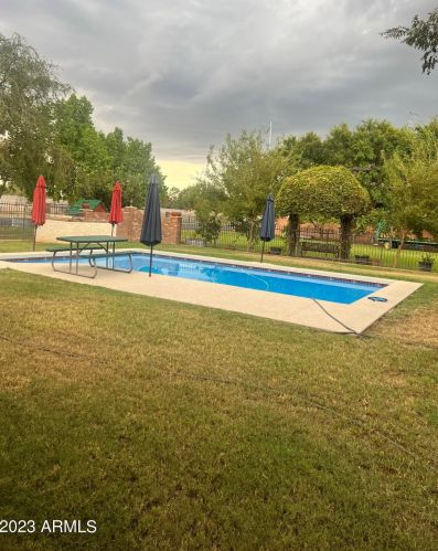 733 Campbell Ave, Gilbert AZ 85234-3215 exterior