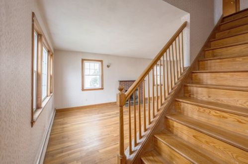 44 Nichols St, Norwood, MA 02062-2214