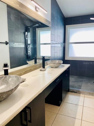 1966 Alameda Dr, Deltona FL  32738-4869 exterior