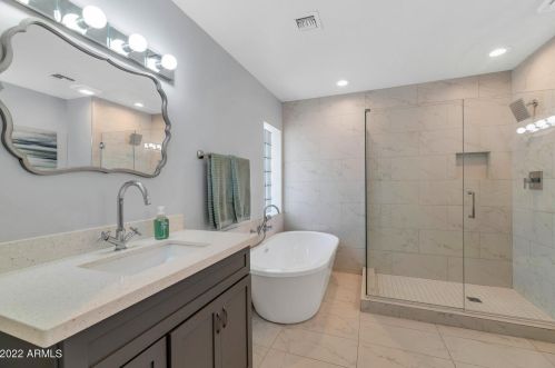 2827 Evans Dr, Phoenix AZ  85032-5030 exterior