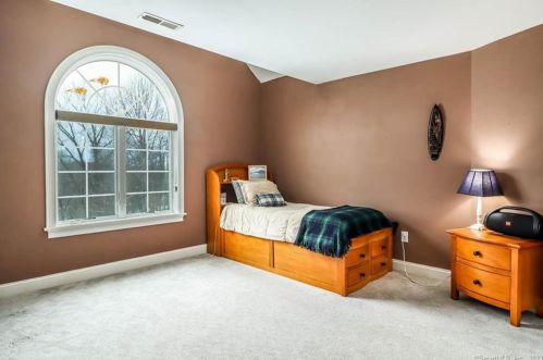 5 Mudry Farm Rd, Brookfield Center CT  06804-3541 exterior