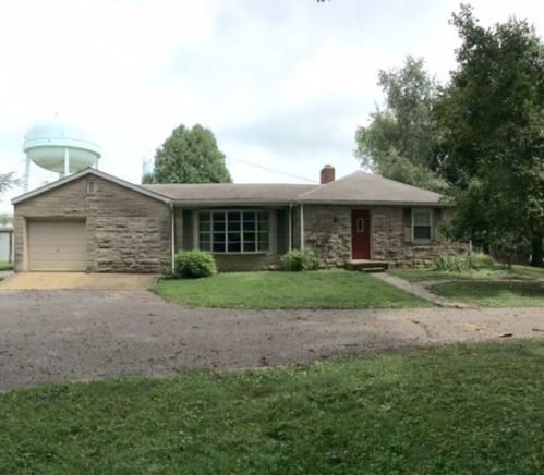 10 Honeysuckle Ln, Plummer, IN 47424-1057