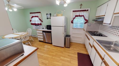 21 Garden St, South Setauket NY  11720-3818 exterior