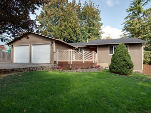 4025 5th St, Damascus, OR 97080