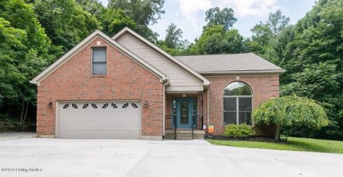12900 Scotts Gap Rd, Louisville, KY 40272-1816