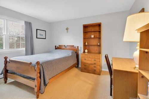 26 Ridge Rd, Southington CT  06489-2437 exterior