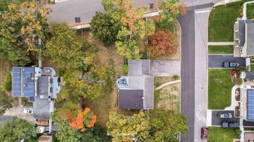 510 Gwynn St, Babylon, NY 11702-1106