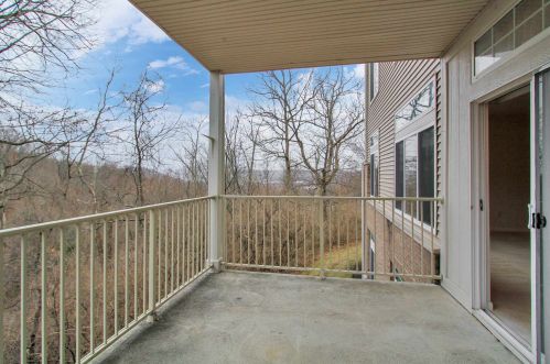 369 Southwind Ln, Covington KY  41016-1715 exterior