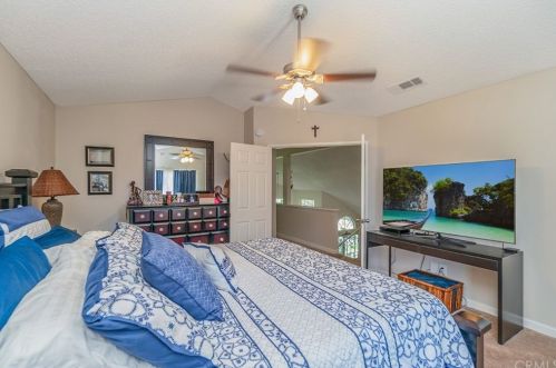 6742 Dove Ln, Riverside CA  92506-5000 exterior