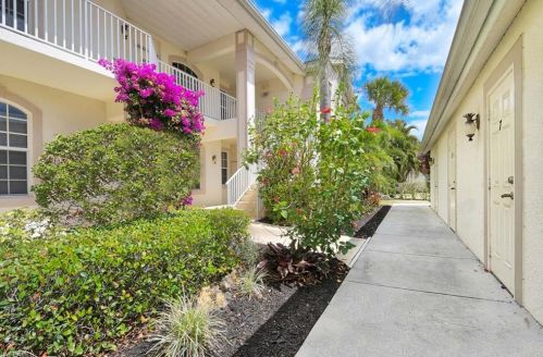 375 Stella Maris Dr, Naples, FL 34114-9779
