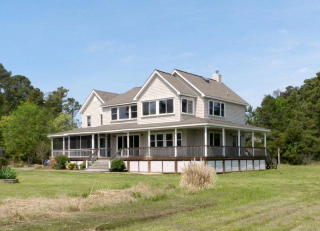 425 Kings Landing Rd, Onemo, VA 23130-2032
