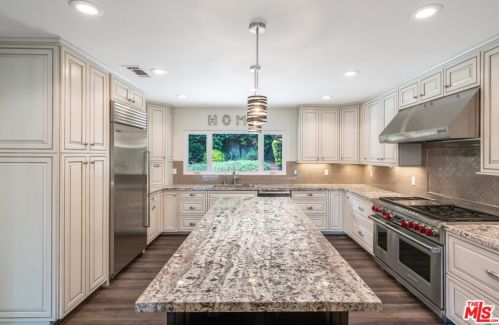 1732 Bonita Vista Dr, La Canada CA  91011-1614 exterior