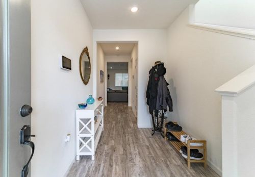 580 Gabriele Ct, Hollister CA  95023-3478 exterior