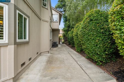 1194 Canyon Side Ave, San Ramon CA 94582-4556 exterior