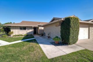 3141 Camino Crest Dr, Oceanside, CA 92056-3613