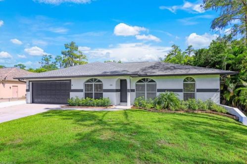 6581 Sable Ridge Ln, Naples FL  34109-0523 exterior