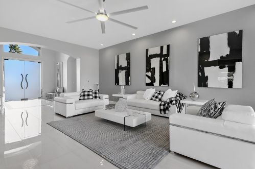 5 Curie Ct, Rancho Mirage CA  92270-2713 exterior