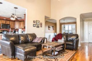 3261 Timberdale Dr, Clarksville TN  37042-8664 exterior