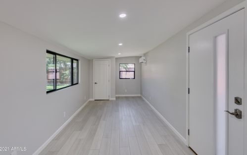 2902 18th Ave, Phoenix AZ  85015-6118 exterior