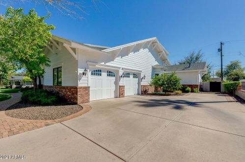 5621 Calle Camelia, Phoenix AZ 85018-4617 exterior