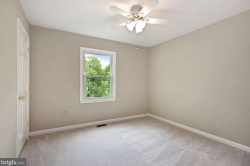 514 Jennifer Ct, Leesburg VA 20176-4910 exterior