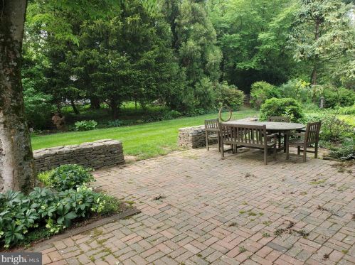 2861 Princeton Pike, Lawrence Township NJ  08648-3222 exterior