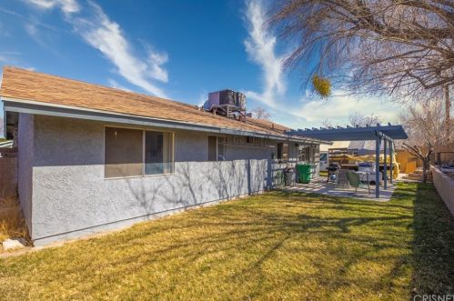 2310 Dallin St, Lancaster, CA 93536-5702