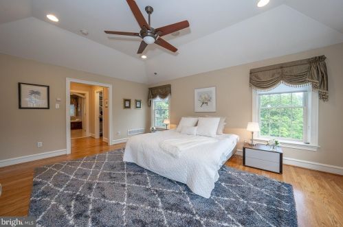 315 Blackburn Dr, Berwyn PA  19312-2801 exterior