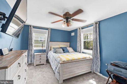 467 Hemlock Ter, West Deptford NJ  08096-2813 exterior