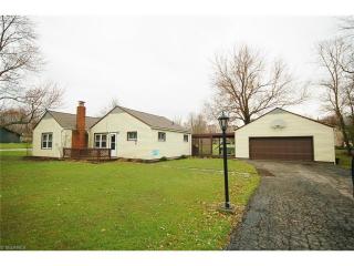 146 Fowler St, Mecca, OH 44410-1328