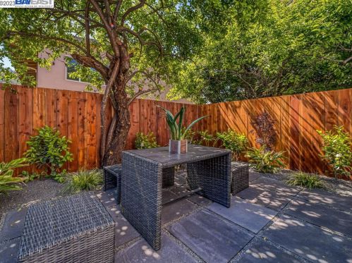 518 Stannage Ave, Berkeley CA  94706-1223 exterior