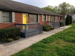 915 Ireland St, Nashville TN  37208-3113 exterior